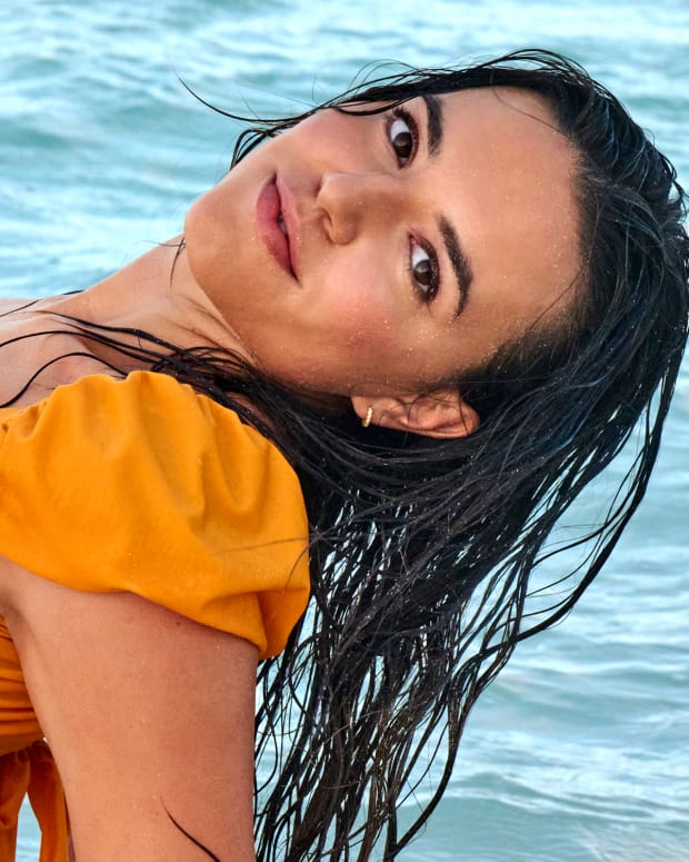 SI_2022_MADISEN_DEWEY_04_4751_WM_HERO